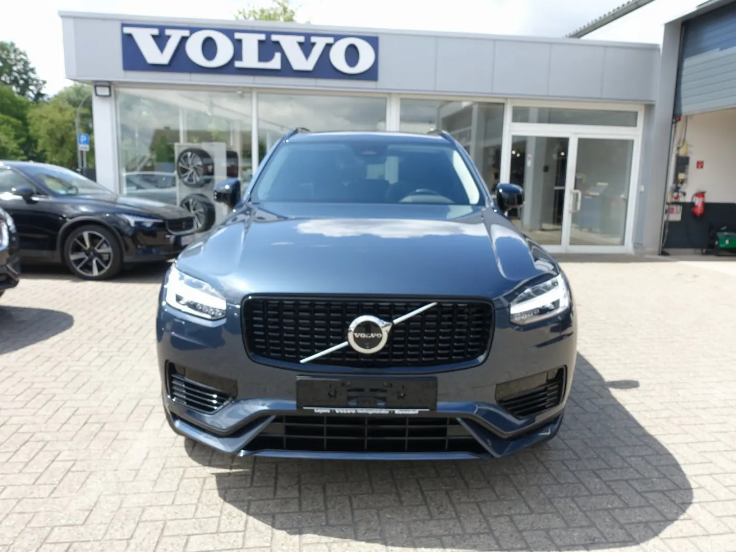 XC90 Recharge Plus Dark T8 AWD/AHK/Pano/360°/H&K