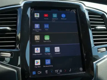 XC90 Recharge Plus Dark T8 AWD/AHK/Pano/360°/H&K