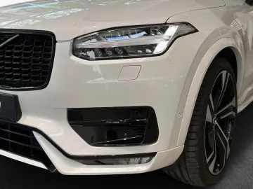 XC90 B5 AWD Ultimate-Dark 7S/ 22