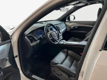 XC90 B5 AWD Ultimate-Dark 7S/ 22
