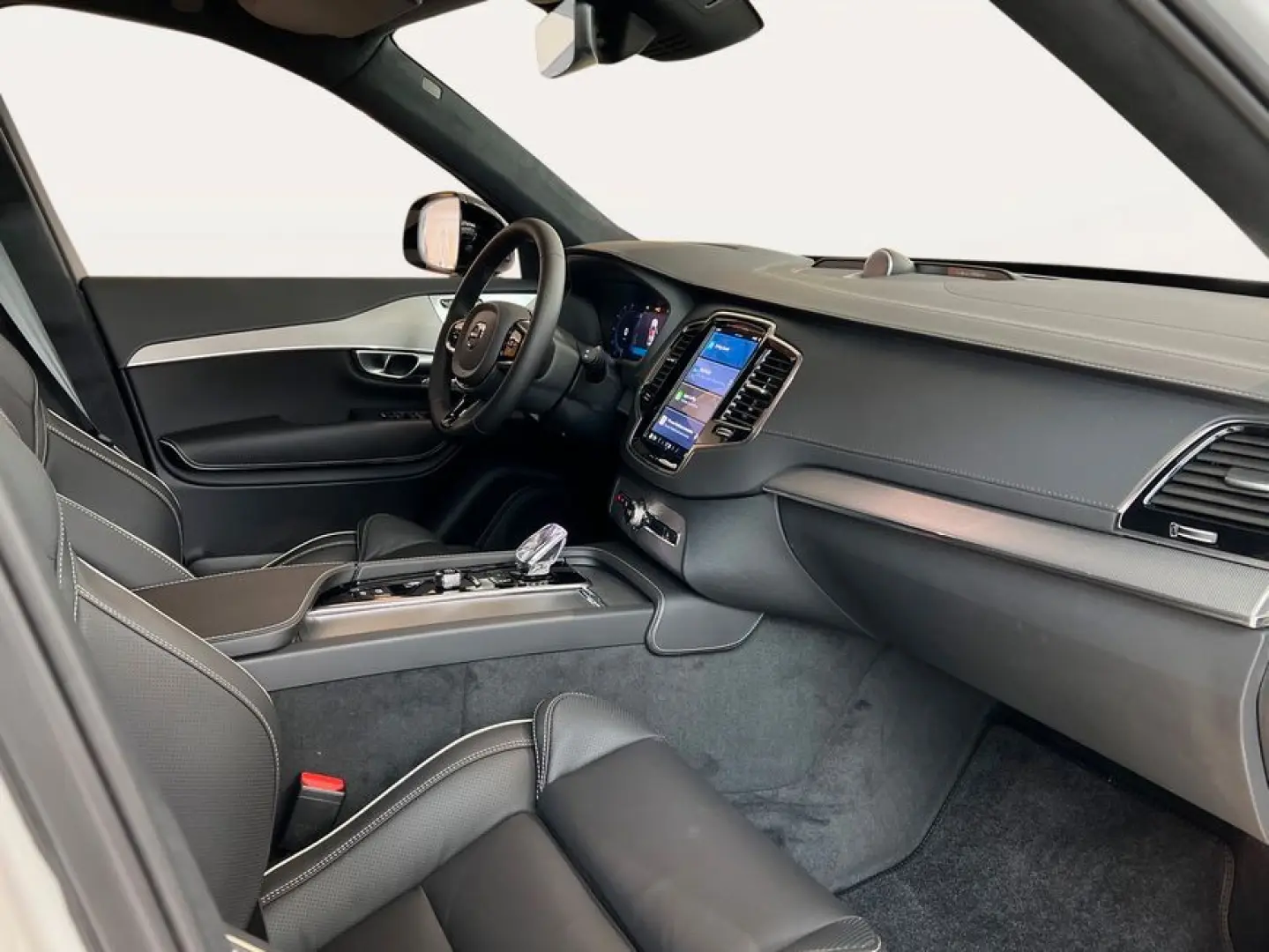 XC90 B5 AWD Ultimate-Dark 7S/ 22
