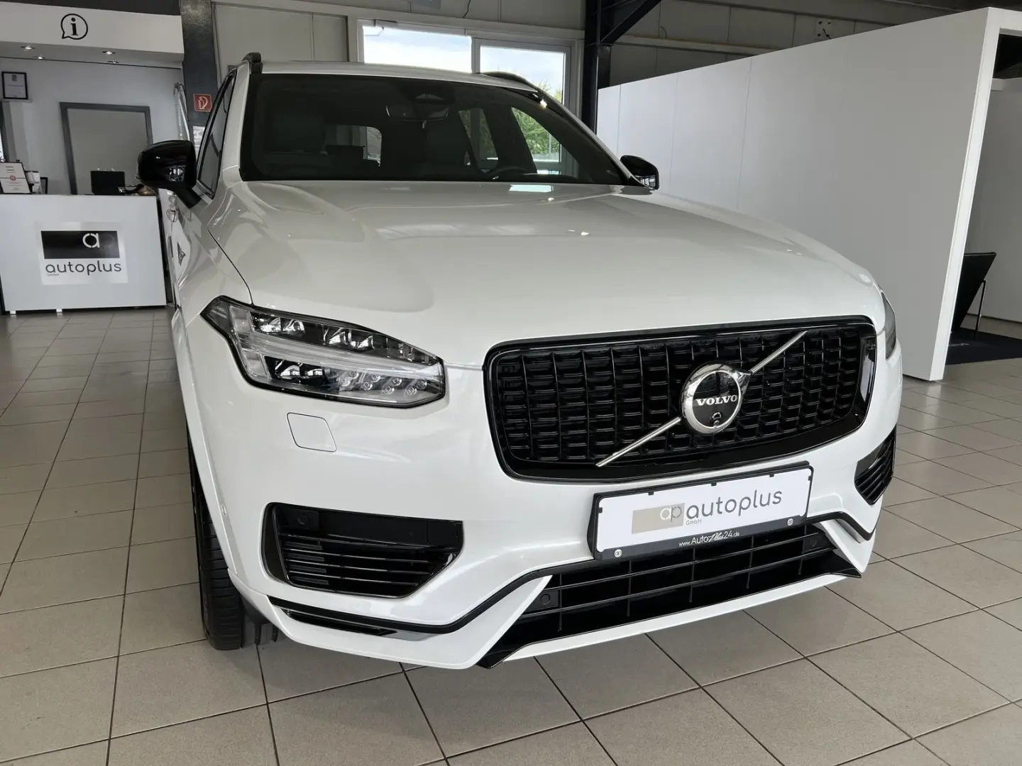 XC90 T8 Ultimate Dark Recharge AWD B&W 360