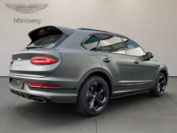 Bentayga V8 / Lackierung Matt / Vollausstattung