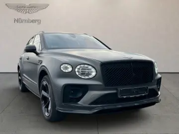 Bentayga V8 / Lackierung Matt / Vollausstattung