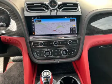 Bentayga V8 / Lackierung Matt / Vollausstattung