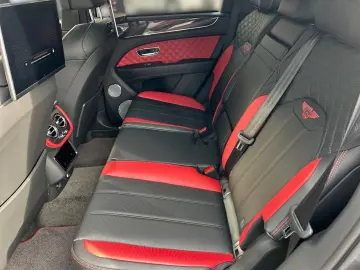 Bentayga V8 / Lackierung Matt / Vollausstattung
