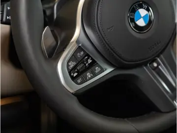 M440i xDrive Cabrio+AHK+Navi+Leder NP 95.970,-