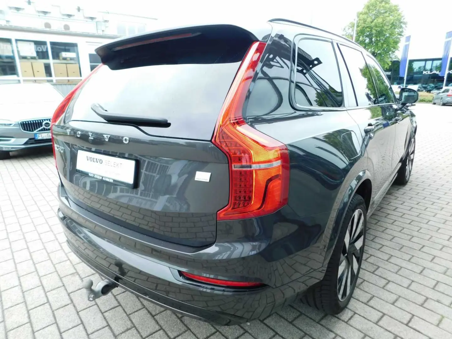 XC90 Plug-In-Hybrid T8 AWD Recharge Ultimate Dar