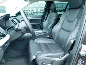 XC90 Plug-In-Hybrid T8 AWD Recharge Ultimate Dar