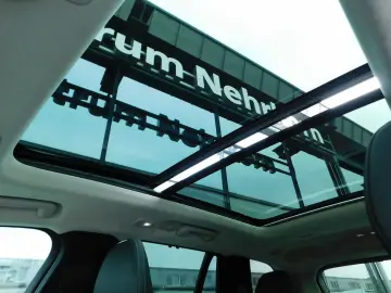 XC90 Plug-In-Hybrid T8 AWD Recharge Ultimate Dar