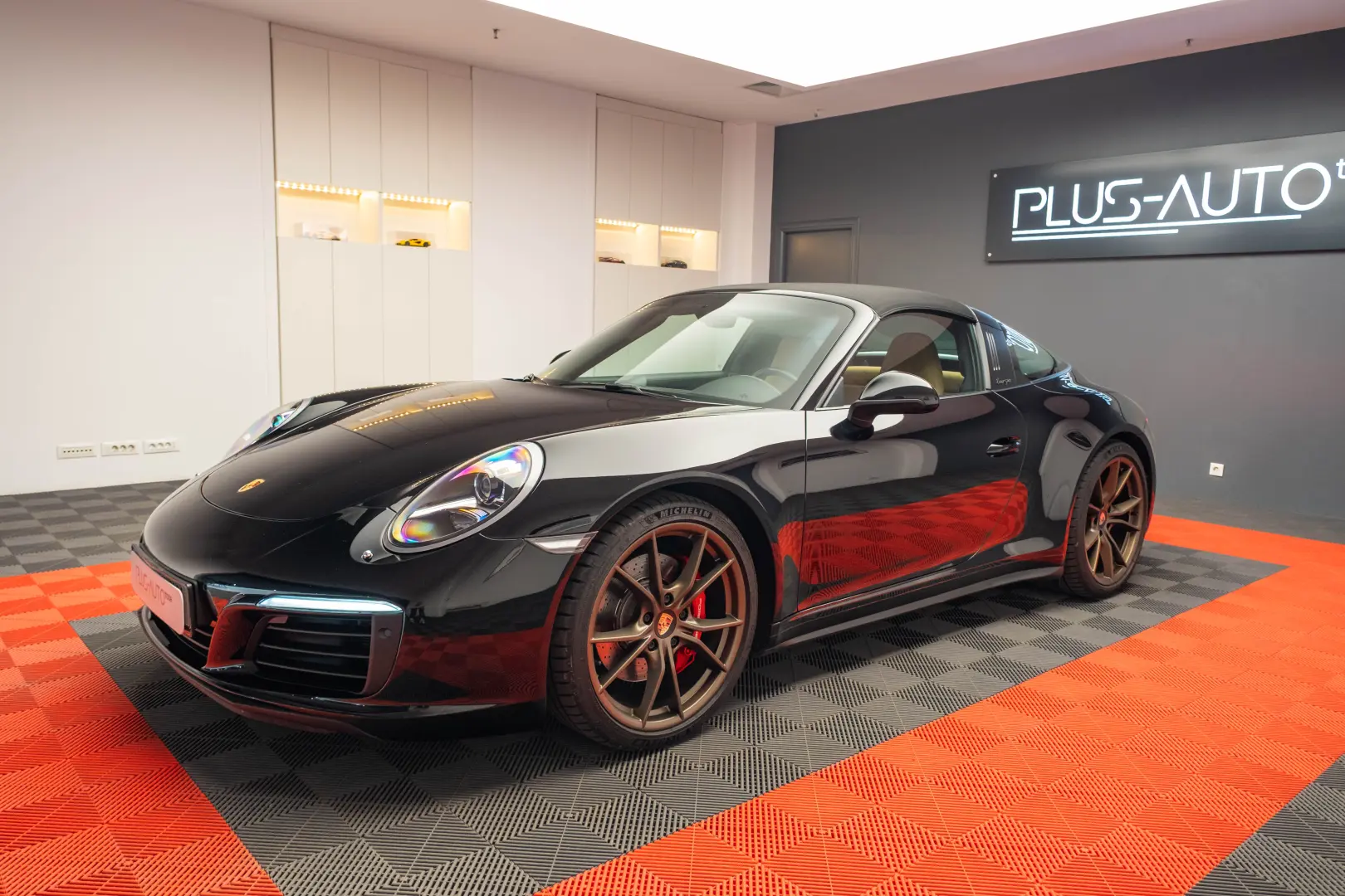 Porsche Targa 4s