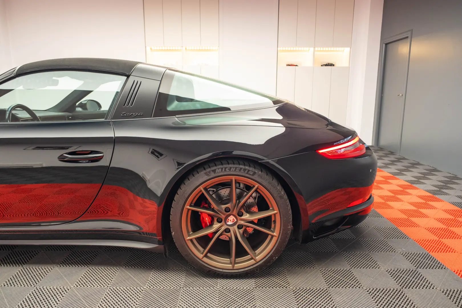 Porsche Targa 4s