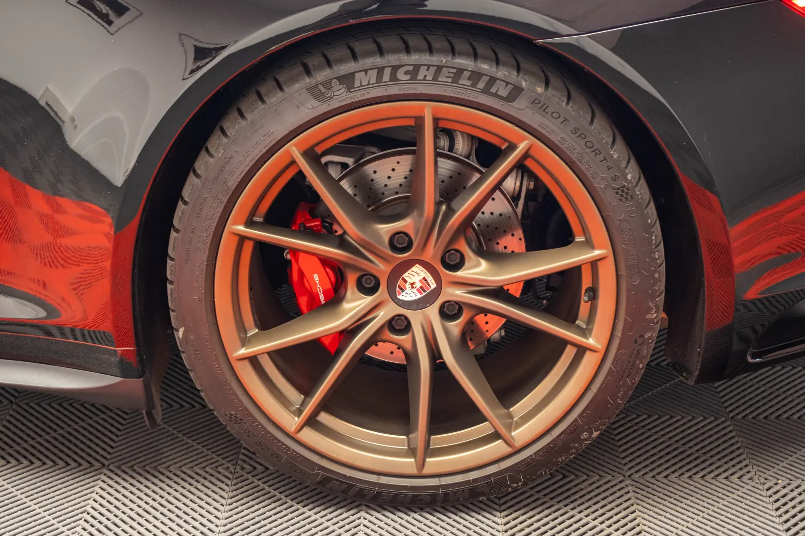 Porsche Targa 4s