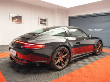 Porsche Targa 4s
