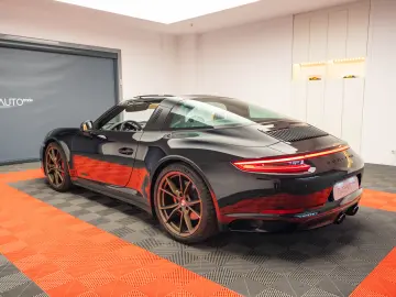 Porsche Targa 4s