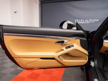 Porsche Targa 4s