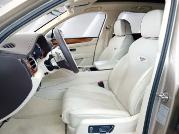 Bentayga 4.0 V8 4WD Auto