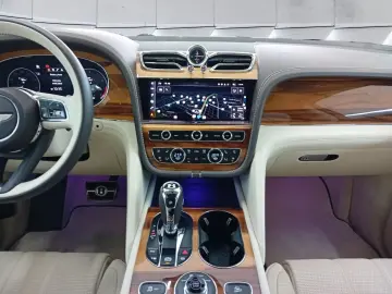 Bentayga 4.0 V8 4WD Auto