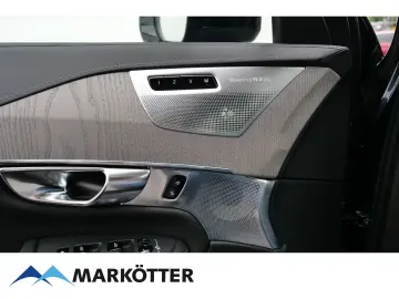 XC90 T8 AWD Recharge Ultra Dark 7-Sitzer PANO/