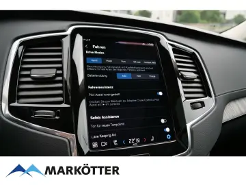 XC90 T8 AWD Recharge Ultra Dark 7-Sitzer PANO/