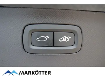 XC90 T8 AWD Recharge Ultra Dark 7-Sitzer PANO/