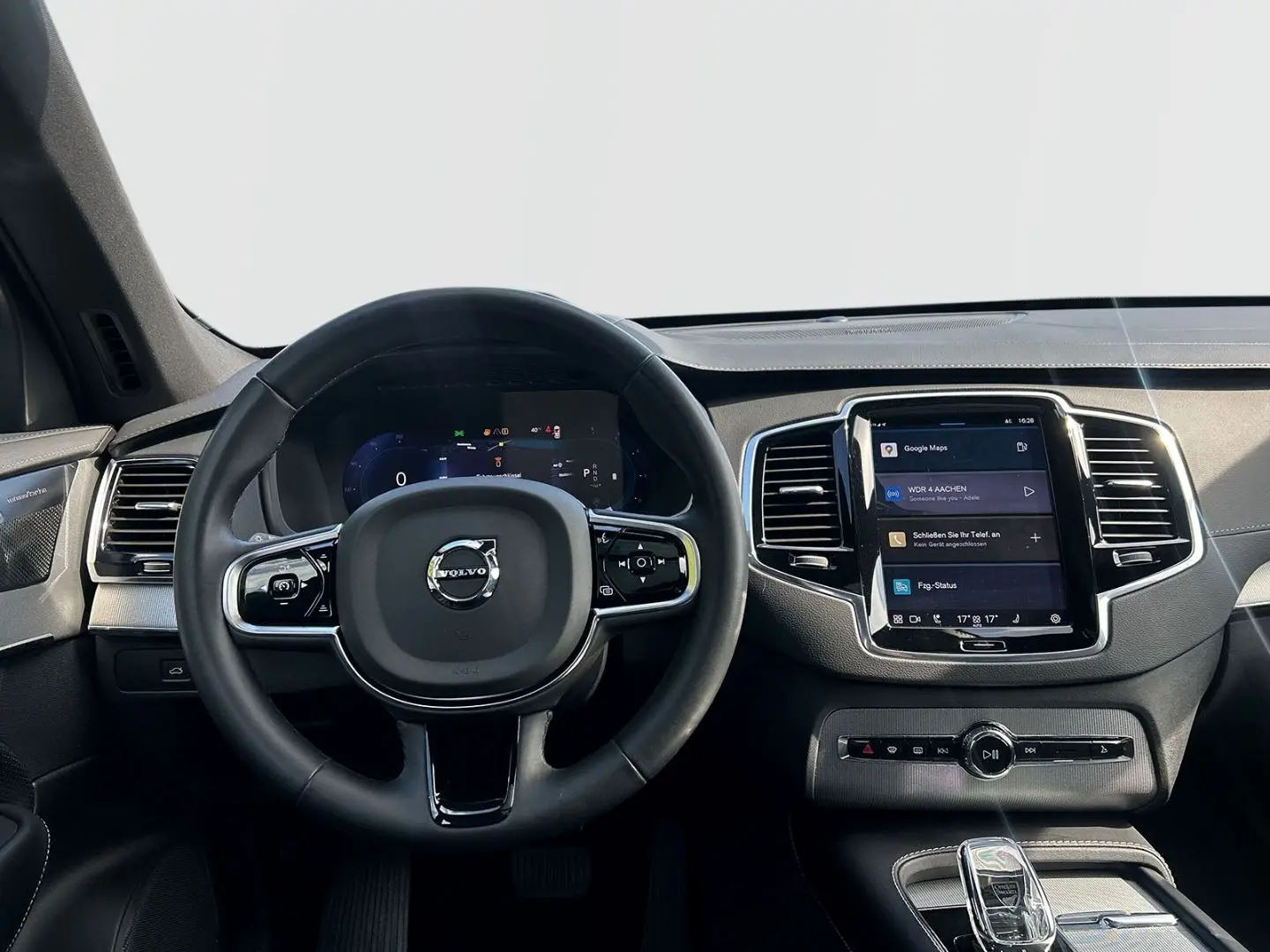XC90 B5 Diesel AWD Plus Dark 7-Sitzer 22'' AHK S