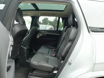 XC90 Recharge Ultimate T8 AWD/Pano/360°/B&W/Ventilation S