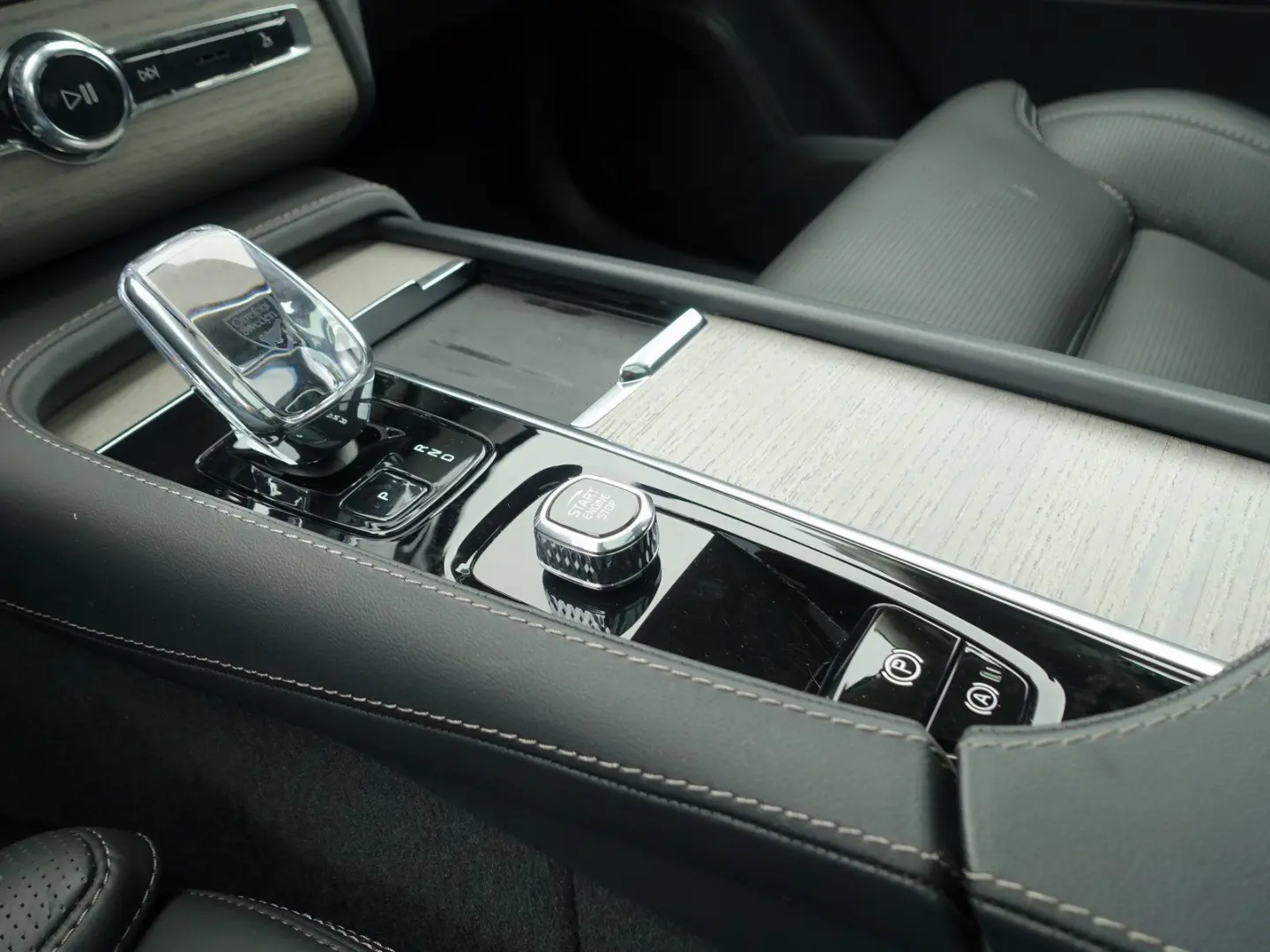 XC90 Recharge Ultimate T8 AWD/Pano/360°/B&W/Ventilation S