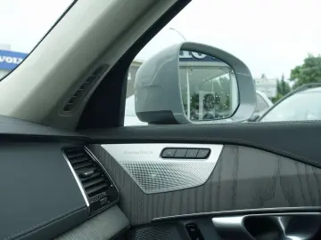 XC90 Recharge Ultimate T8 AWD/Pano/360°/B&W/Ventilation S