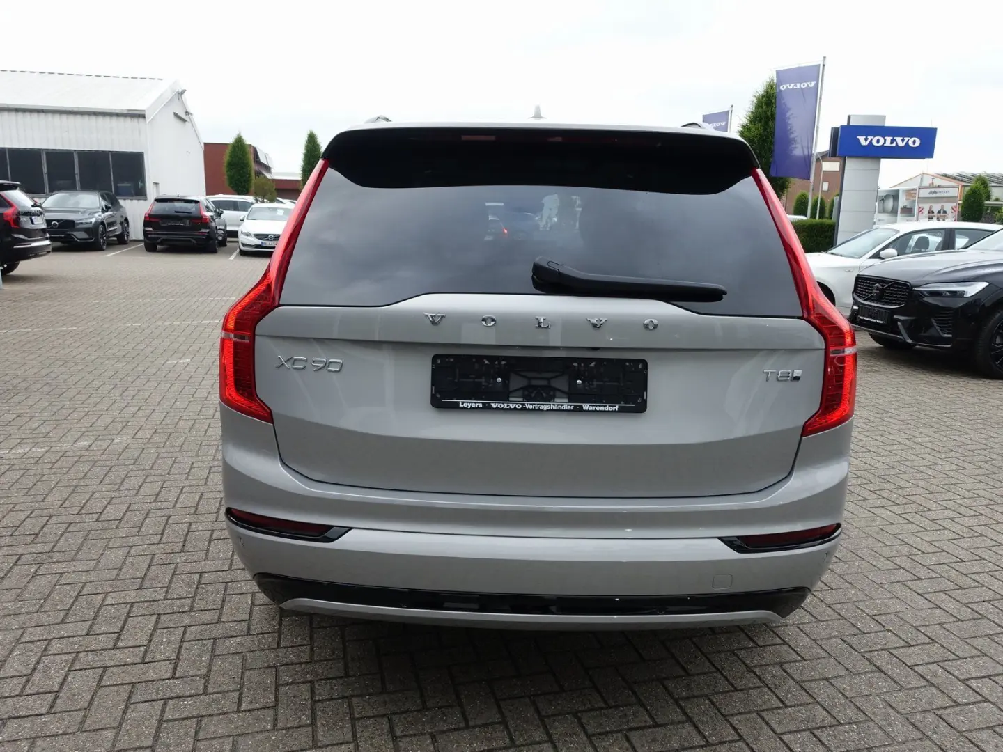 XC90 Ultra Dark T8 AWD Plug-in Hybrid/B&W/Massag