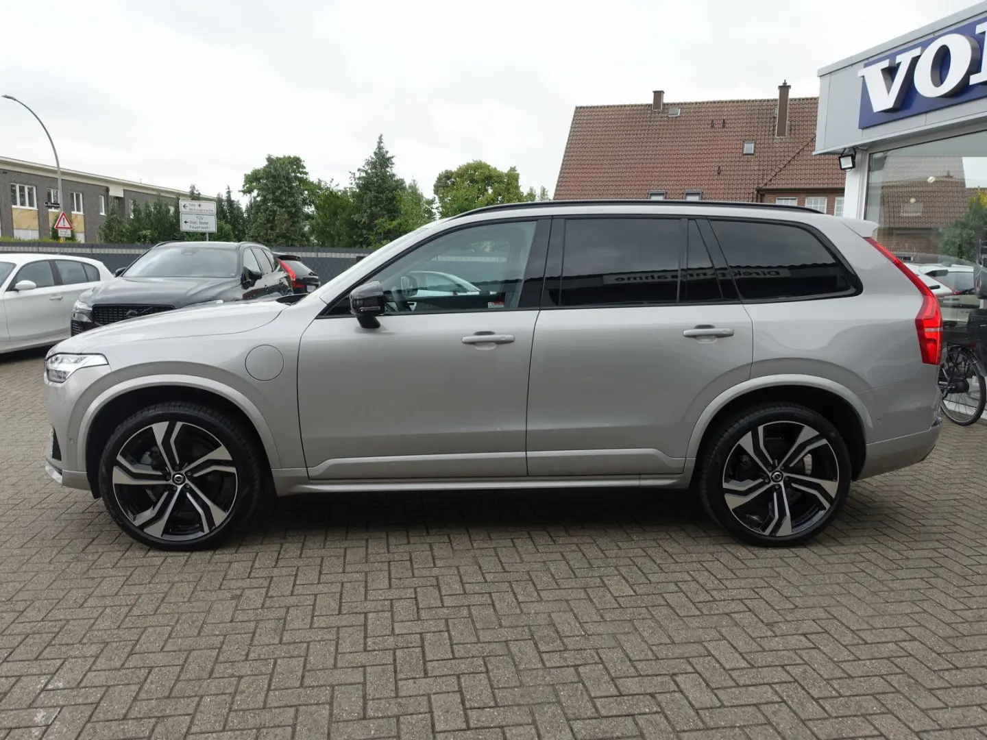 XC90 Ultra Dark T8 AWD Plug-in Hybrid/B&W/Massag