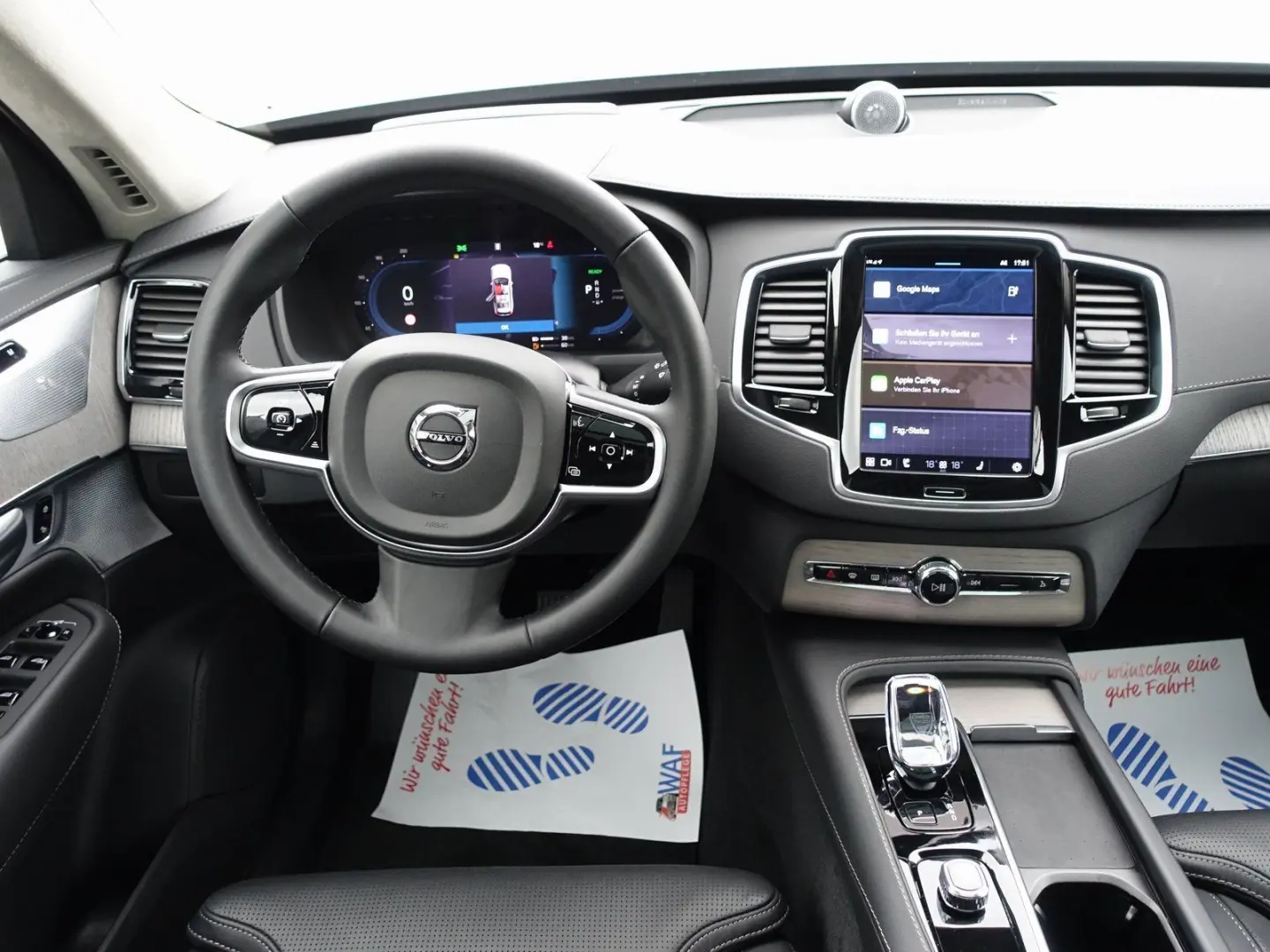 XC90 Ultra Dark T8 AWD Plug-in Hybrid/B&W/Massag
