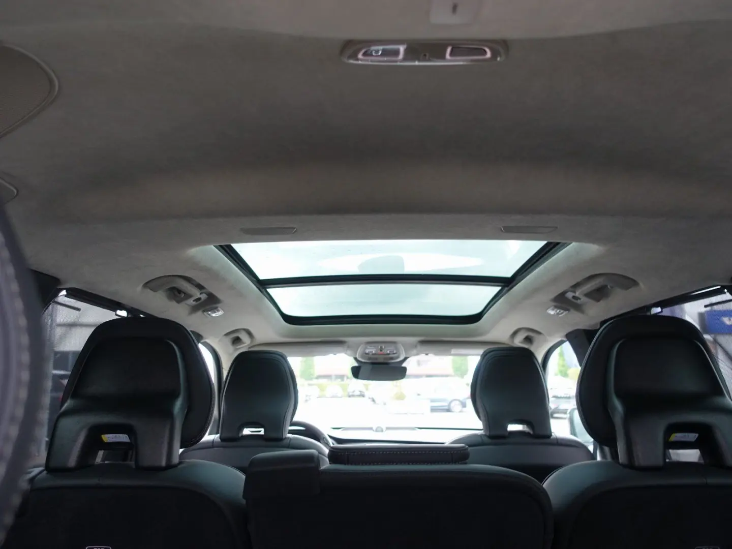 XC90 Ultra Dark T8 AWD Plug-in Hybrid/B&W/Massag