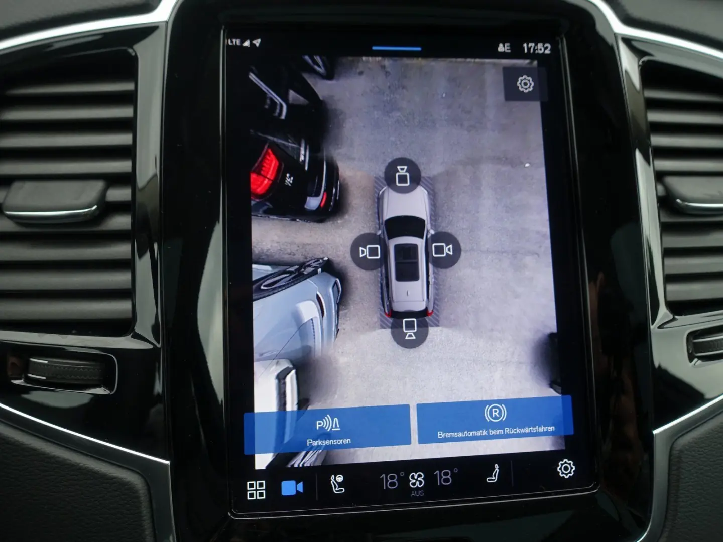XC90 Ultra Dark T8 AWD Plug-in Hybrid/B&W/Massag