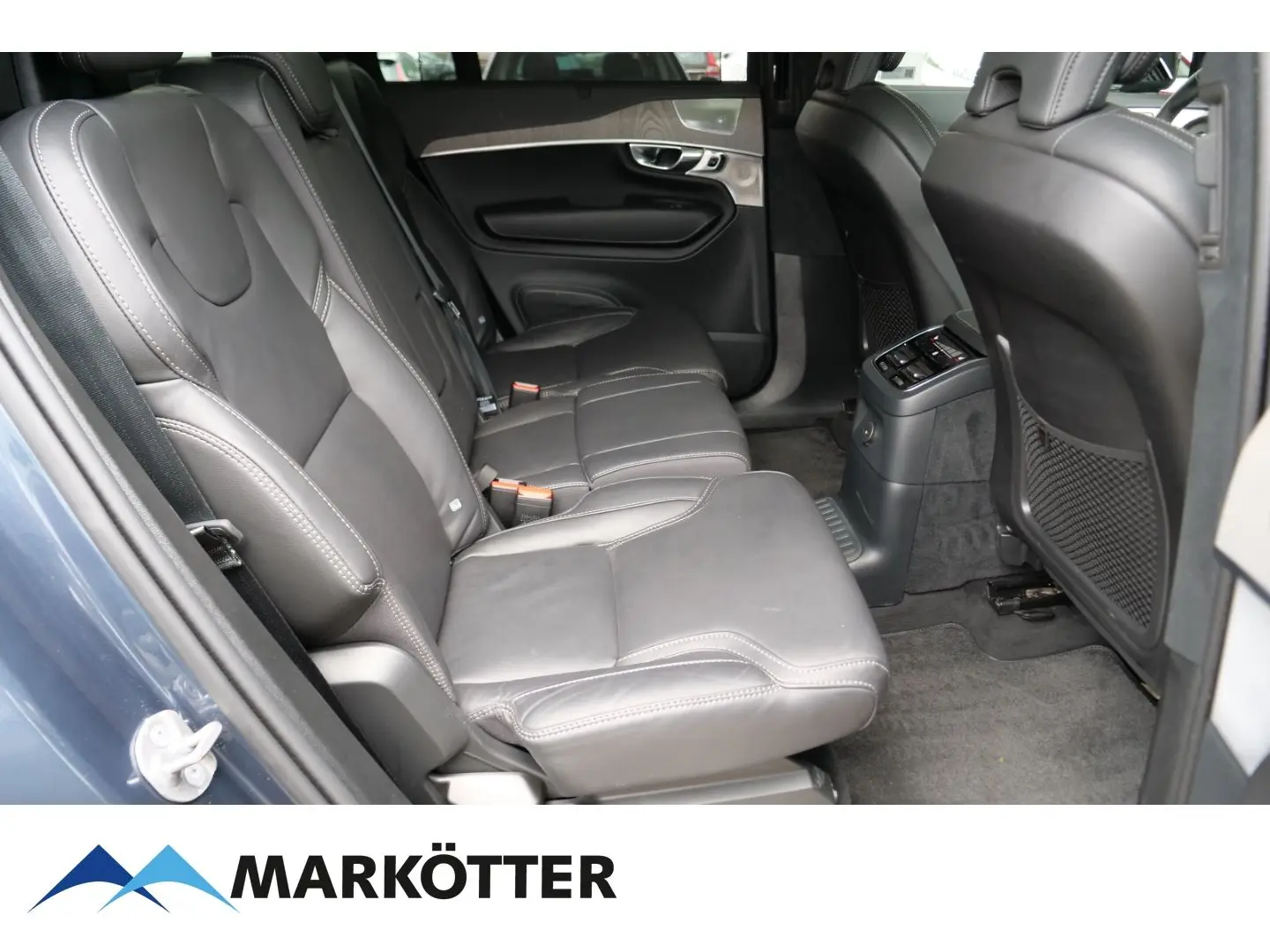 XC90 T8 AWD Recharge Ultra Dark 7-Sitzer/STHZ