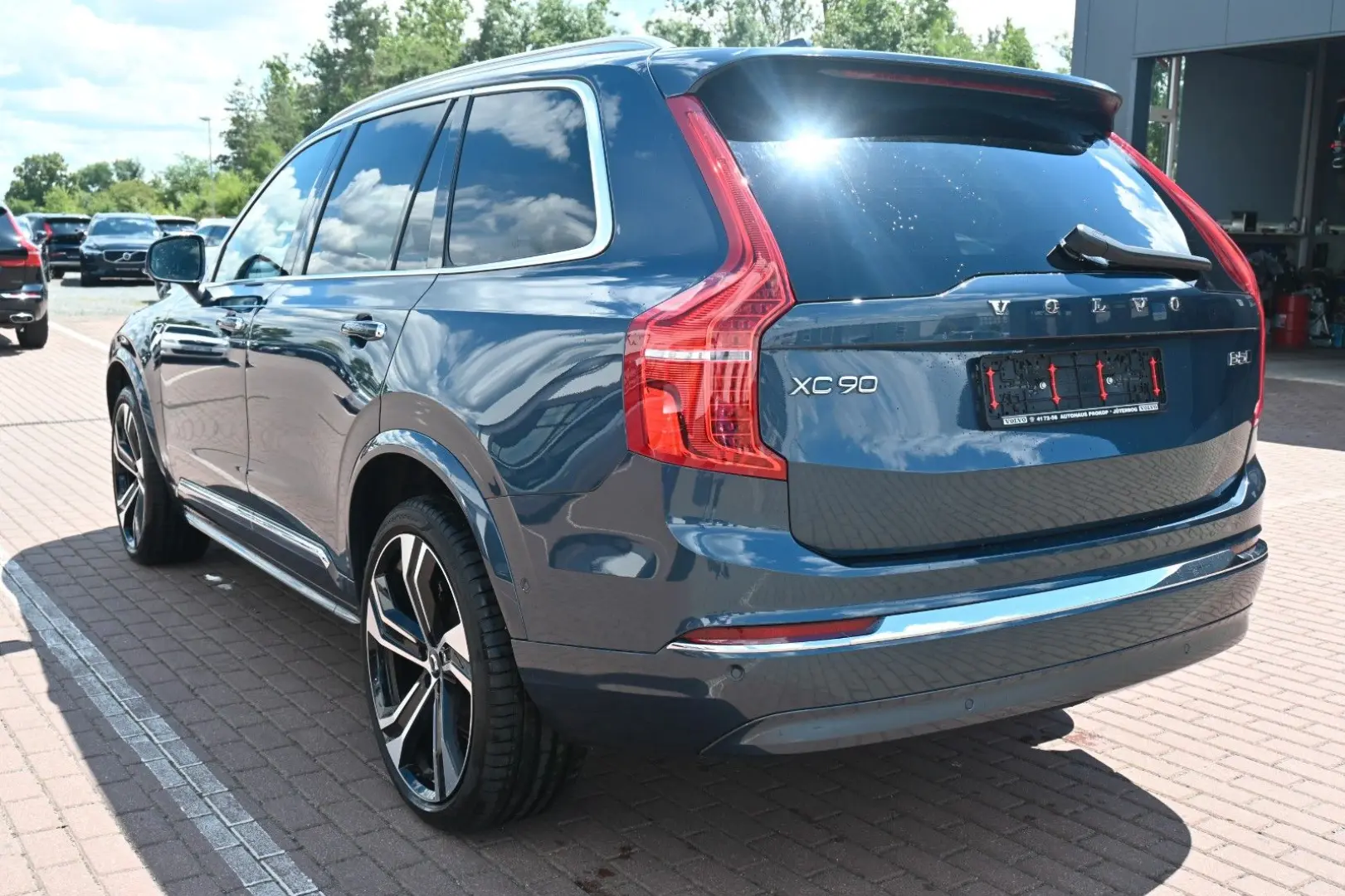 XC90 B5  Bright *360*H/K*STHZ*LUFT*AHK*7S*PANO