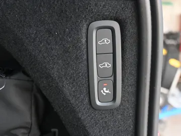 XC90 B5  Bright *360*H/K*STHZ*LUFT*AHK*7S*PANO
