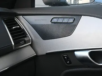 XC90 B5  Bright *360*H/K*STHZ*LUFT*AHK*7S*PANO
