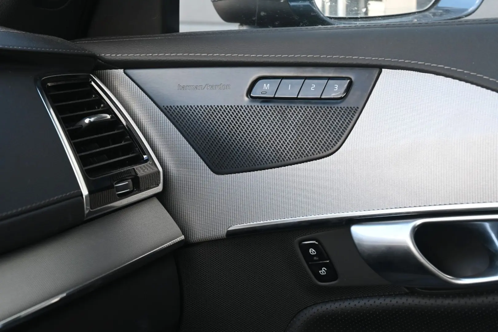 XC90 B5  Bright *360*H/K*STHZ*LUFT*AHK*7S*PANO