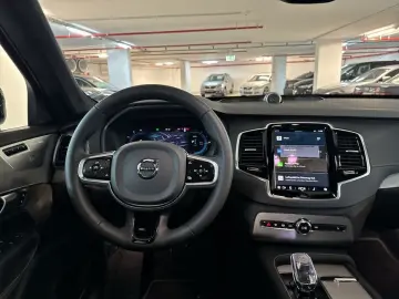 XC90 T8 AWD Recharge Ultimate-Dark Glasd Luftf B