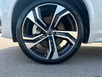 XC90 T8 AWD Recharge Ultimate Dark 7-Sitzer