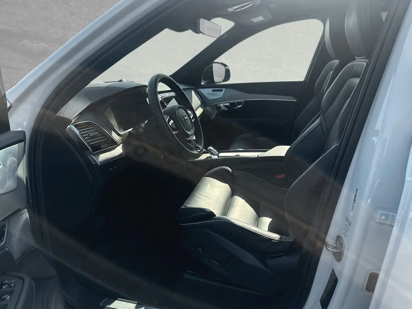 XC90 T8 AWD Recharge Ultimate Dark 7-Sitzer