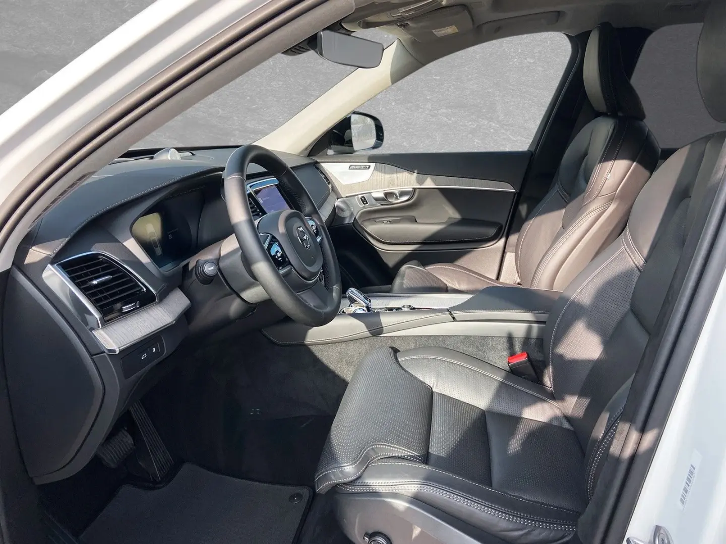 XC90 T8 AWD Recharge Ultra Dark 7-Sitzer ACC SD