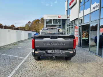 Tundra 4x4 Double Cab SR5 - SR5 Package - SOFORT
