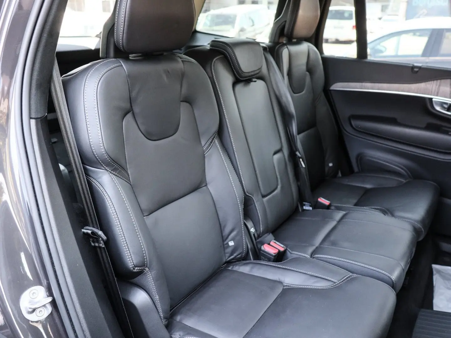 XC90 T8 Ultimate Dark Recharge Plug-In Hybrid AW