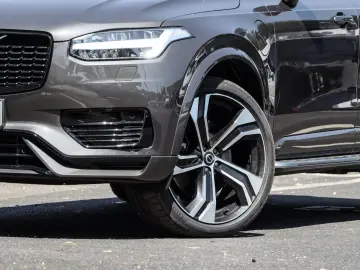 XC90 T8 Ultimate Dark Recharge Plug-In Hybrid AW