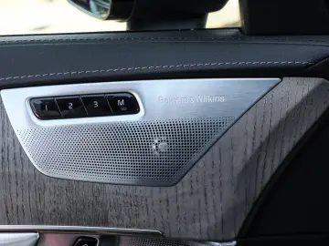 XC90 T8 Ultimate Dark Recharge Plug-In Hybrid AW