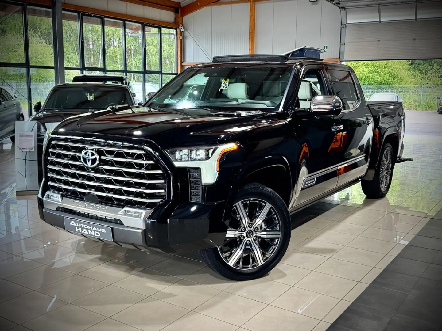 Tundra*Capstone*Pano*JBL*LED*Navi*E-Trittbretter