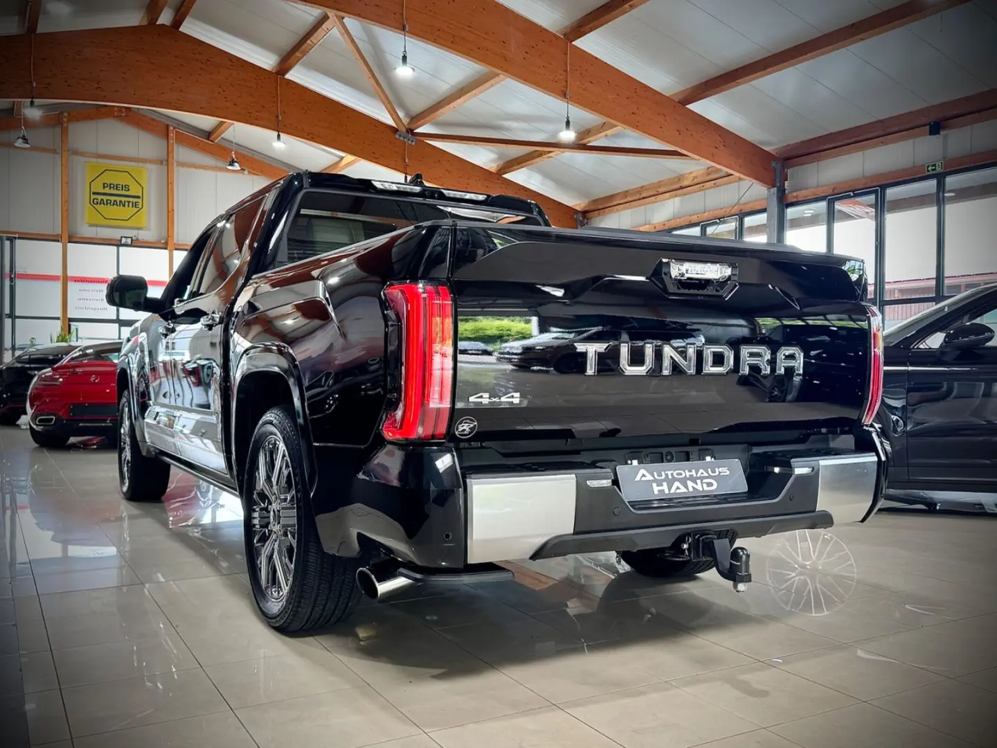Tundra*Capstone*Pano*JBL*LED*Navi*E-Trittbretter
