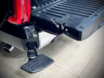 Tundra*Capstone*Pano*JBL*LED*Navi*E-Trittbretter